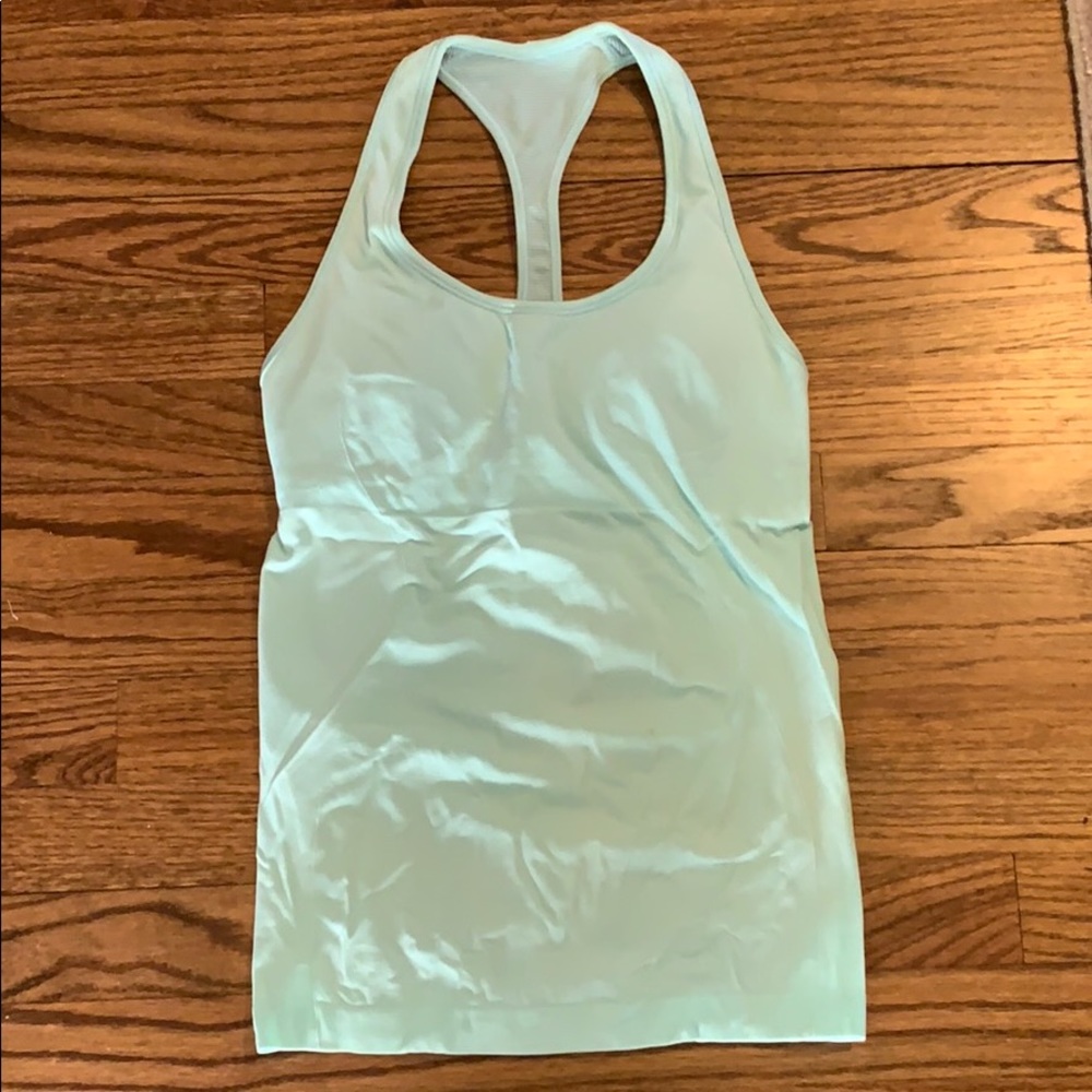 Lululemon top